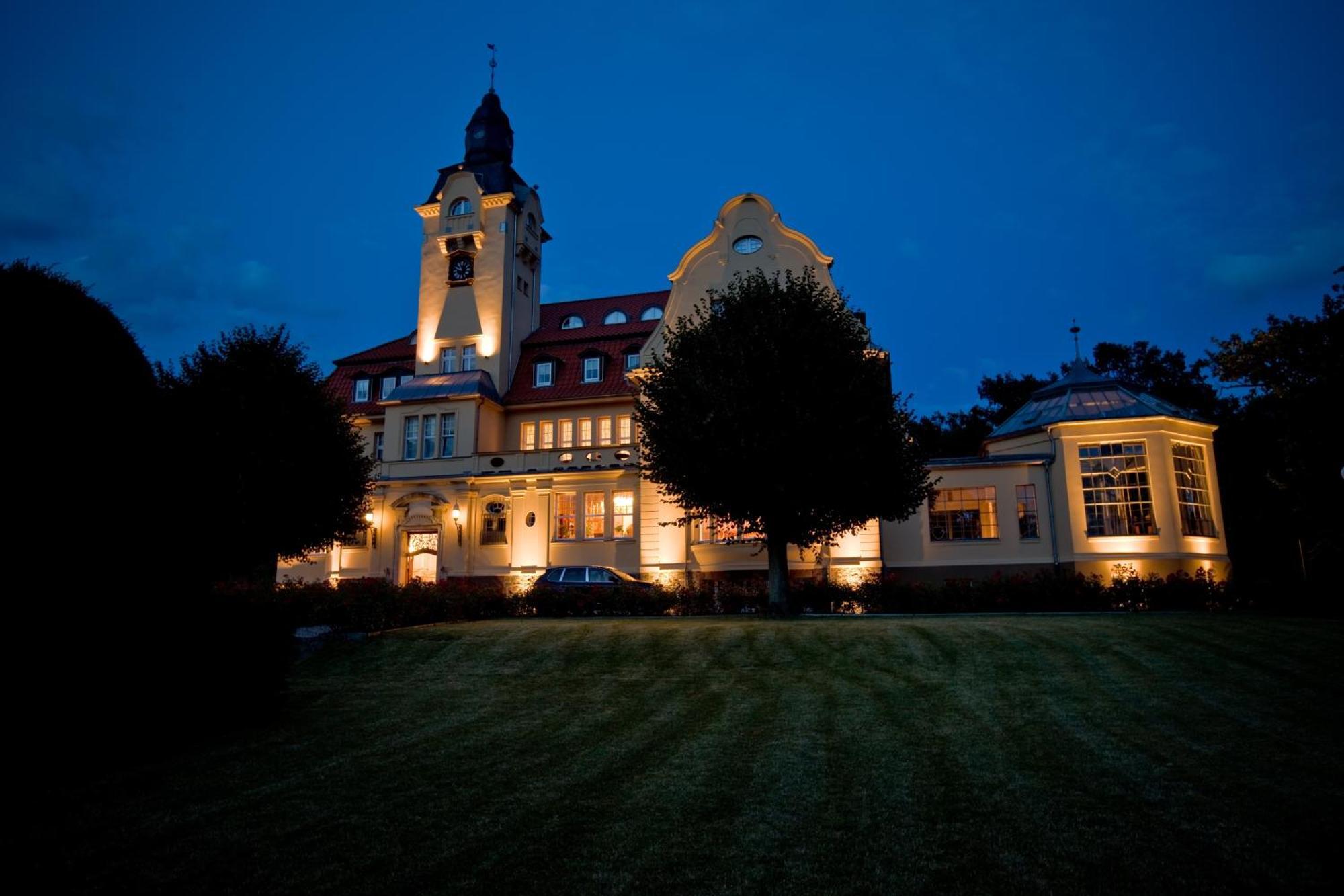 Bernsteinschloss Wendorf  Dış mekan fotoğraf